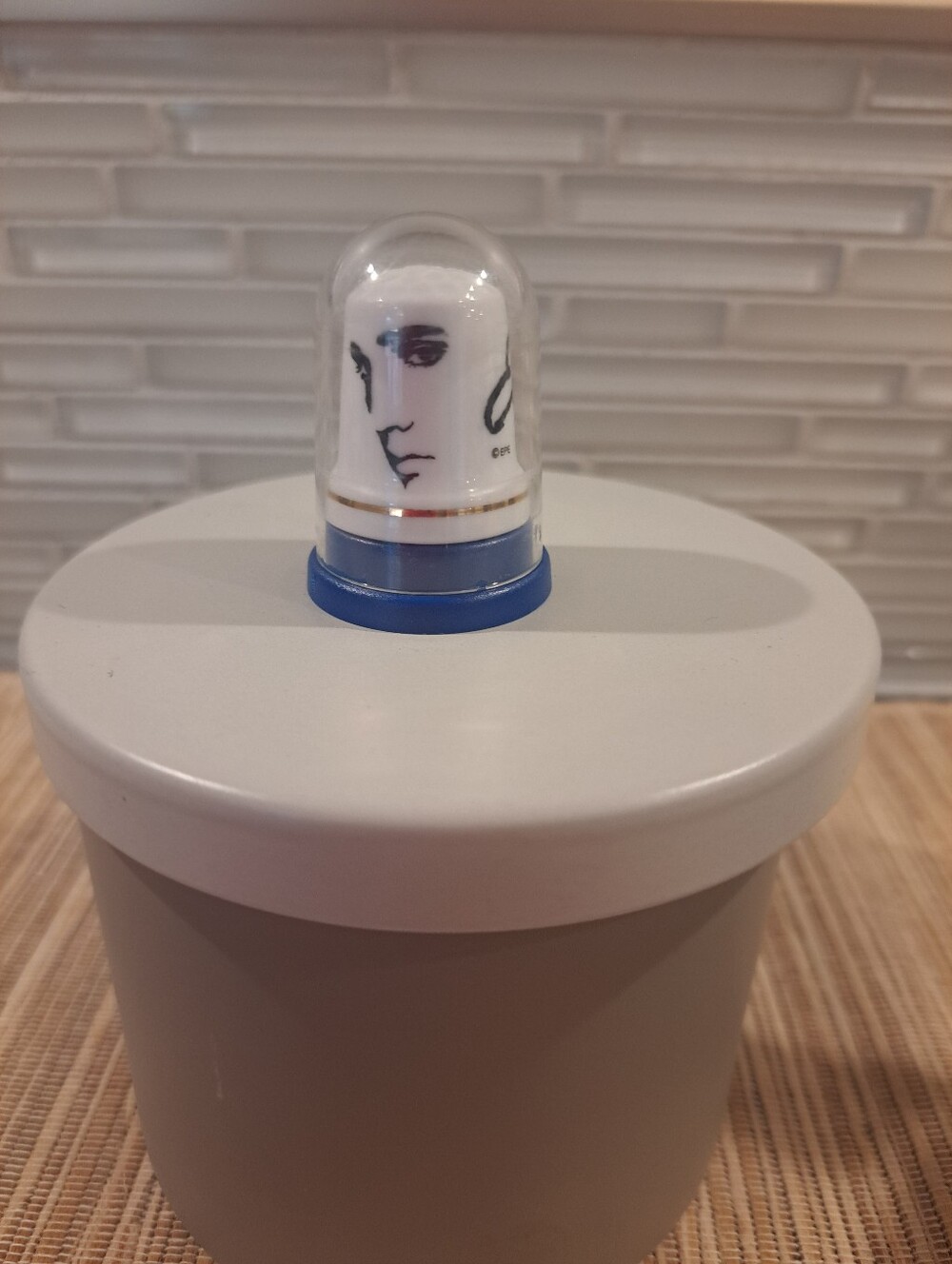 Elvis Presley Thimble Souvenir Collectible White Black Profile Singer King Rock